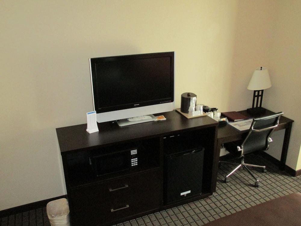 Best Western Plus Pontoon Beach Екстер'єр фото