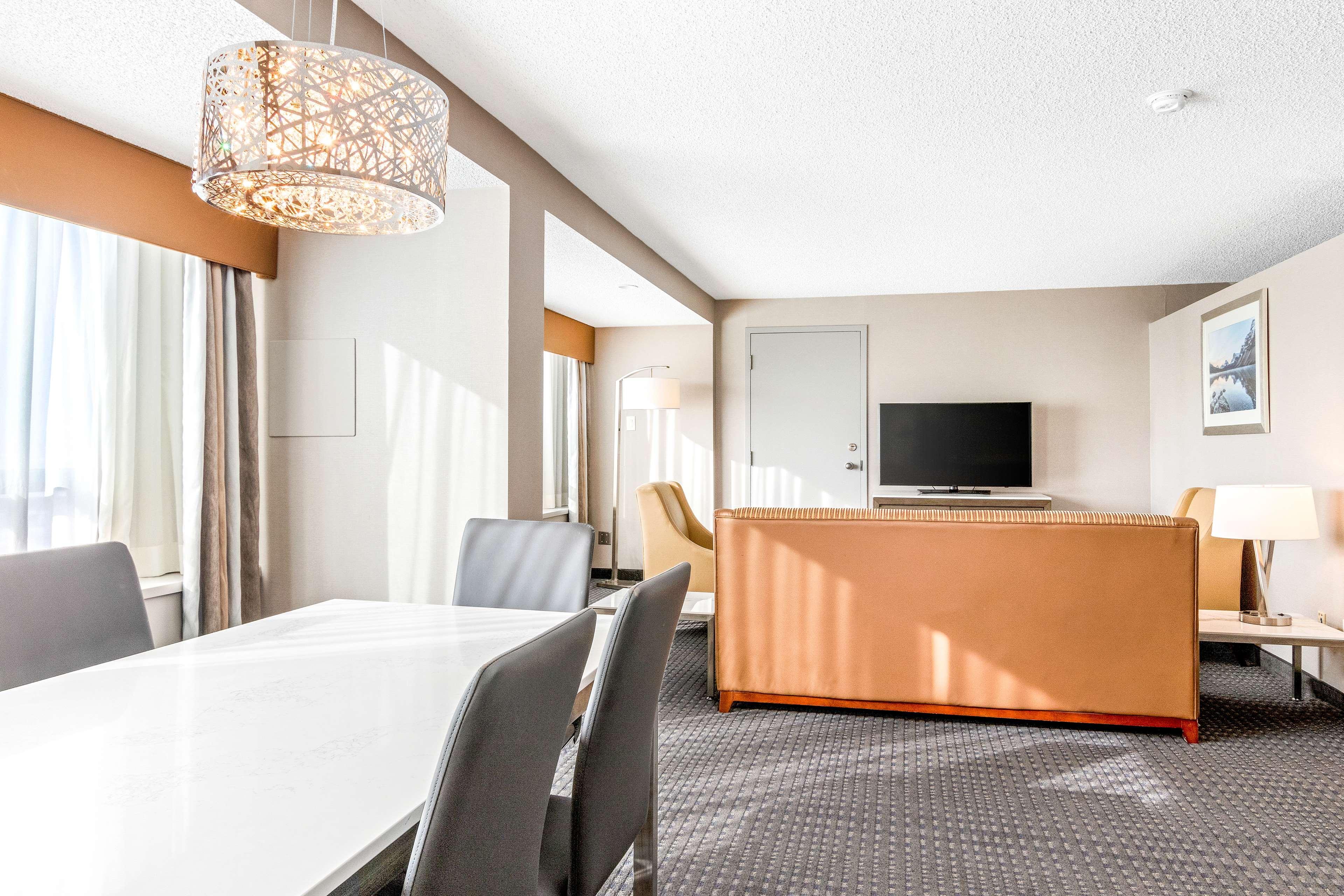 Best Western Plus Pontoon Beach Екстер'єр фото