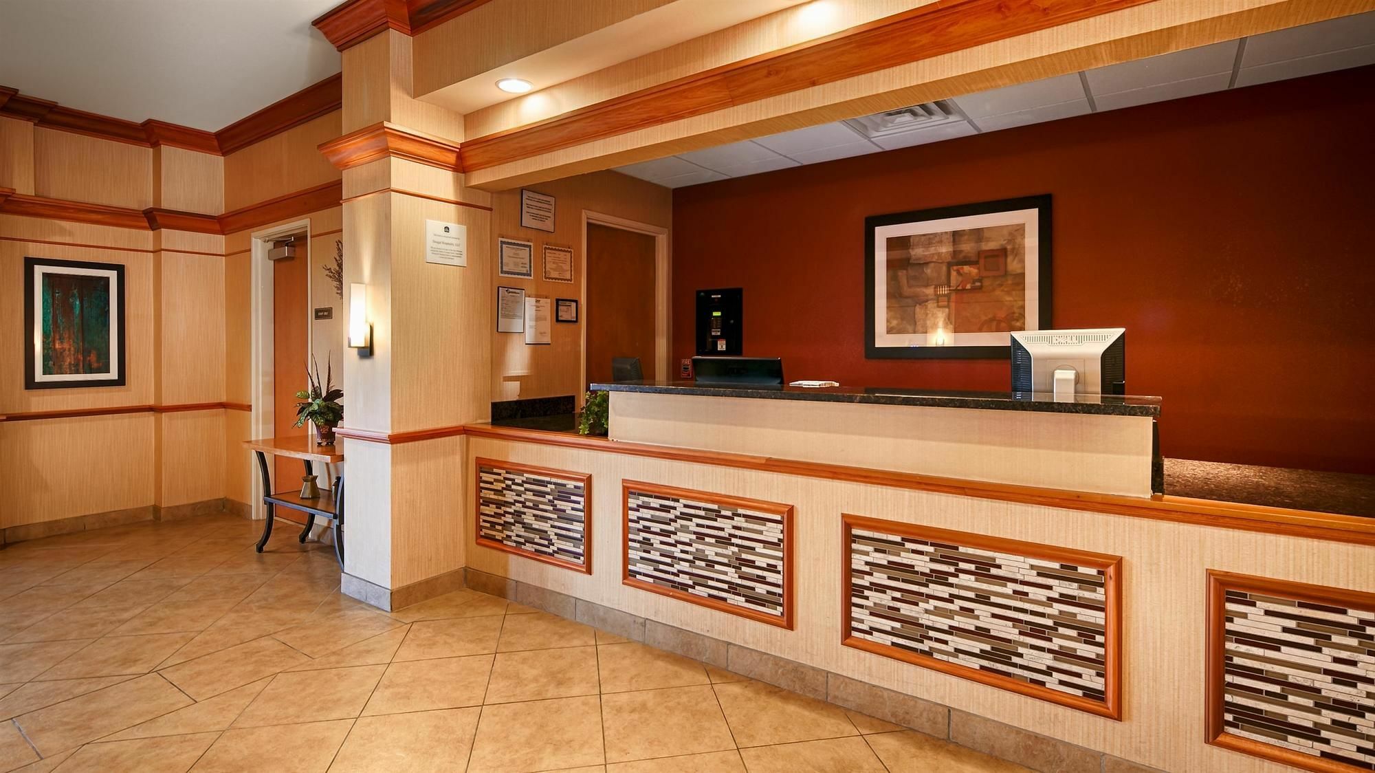Best Western Plus Pontoon Beach Екстер'єр фото